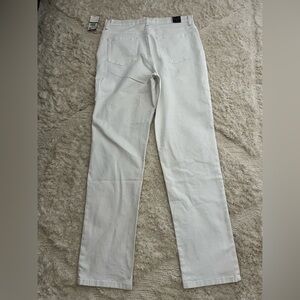 Gloria Vanderbilt white jeans, 12  NWT